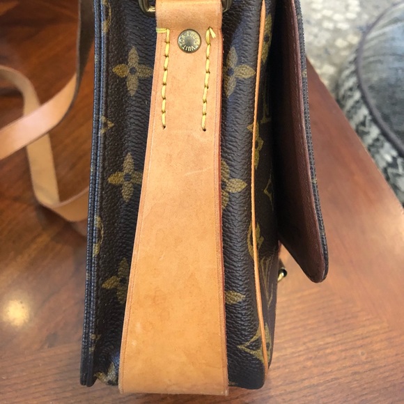 Authentic vintage LOUIS VUITTON Monogram Canvas Cartouchierre MM Shoulder Bag - Picture 4 of 14